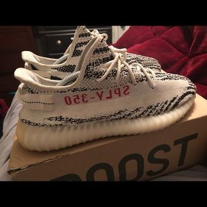 Yeezy Boost V2 zebra